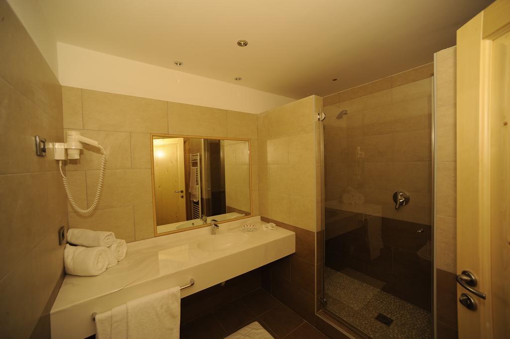 Hotel Belvedere Wellness & Family Baselga di Pinè Esterno foto